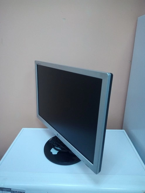 Монитор LG Flatron W2042S-SF
