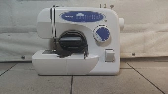 Швейная машина Brother XL2140