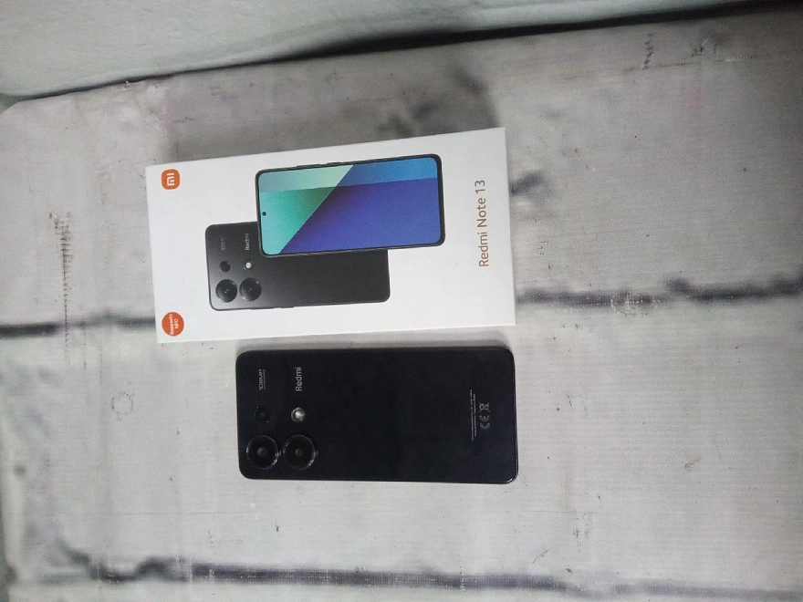 Смартфон Xiaomi Redmi note 13/8/256