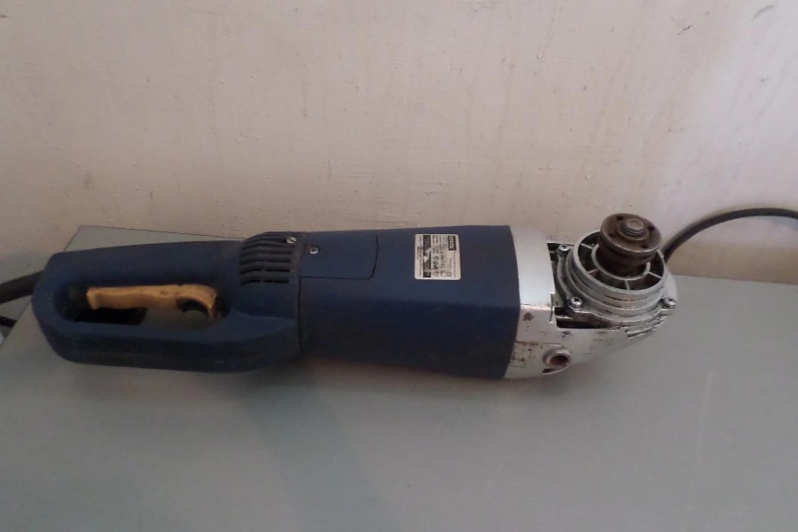 Болгарка OMAX 05523
