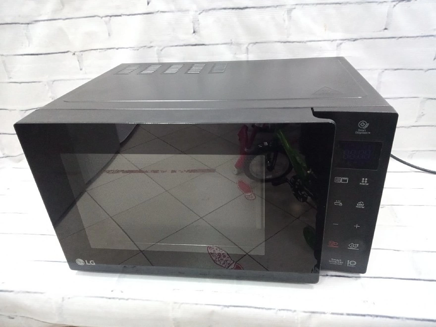 Микроволновая печь LG MH6336GIB