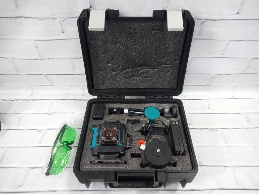Нивелир Makita 4D