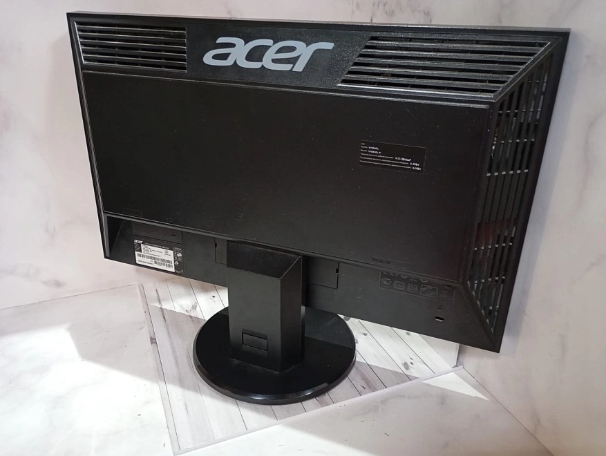 Монитор Acer V193HQL