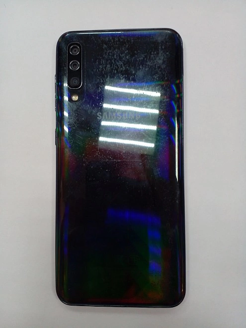 Смартфон Samsung Galaxy A50 64 ГБ