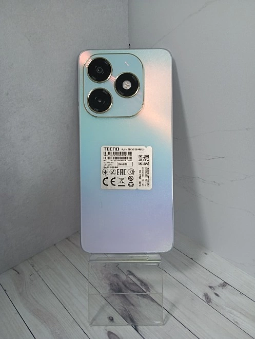 Смартфон TECNO Spark 20 8/256 