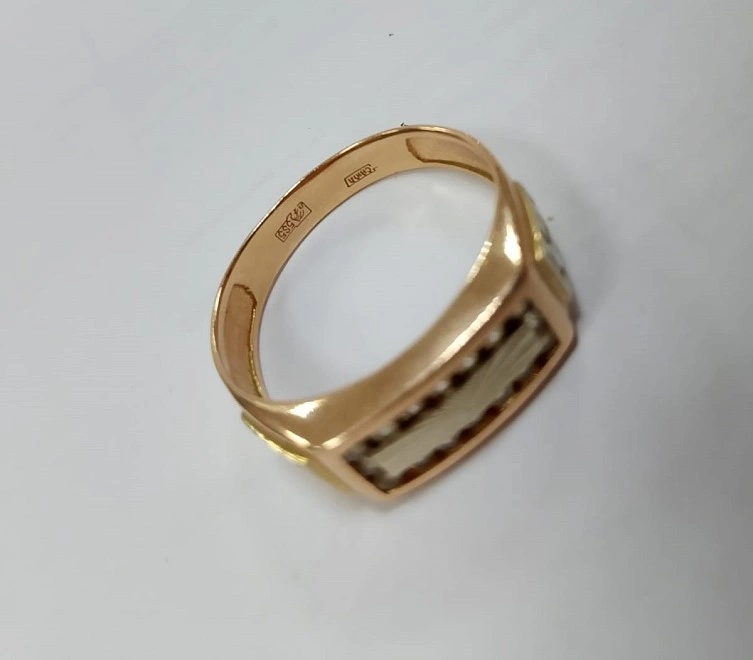 Печатка золотая 585 проба 20,5р-р 3,655гр ФМ