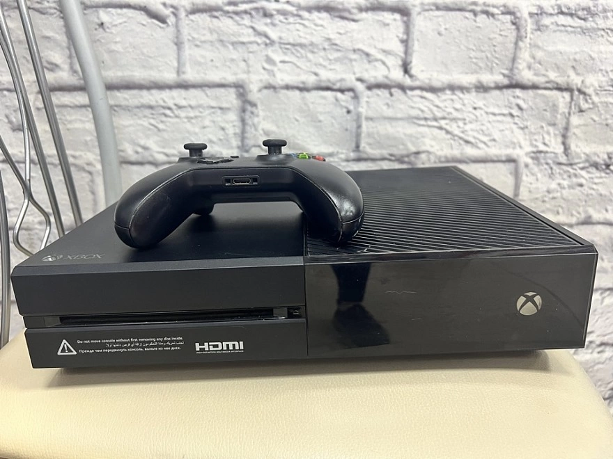Игровая приставка X-Box One Microsoft Xbox ONE Black 1 Tb 