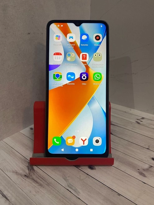 Смартфон POCO C 61