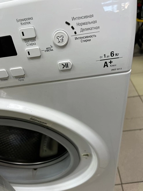 Стиральная машина Hotpoint Ariston VWSF 6013