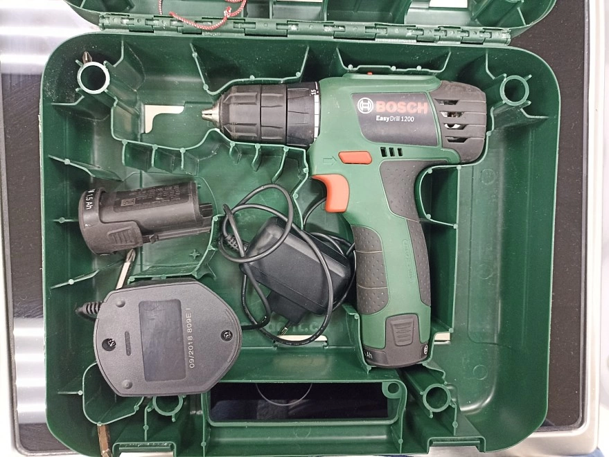 Шуруповерт Bosch EasyDrill 1200