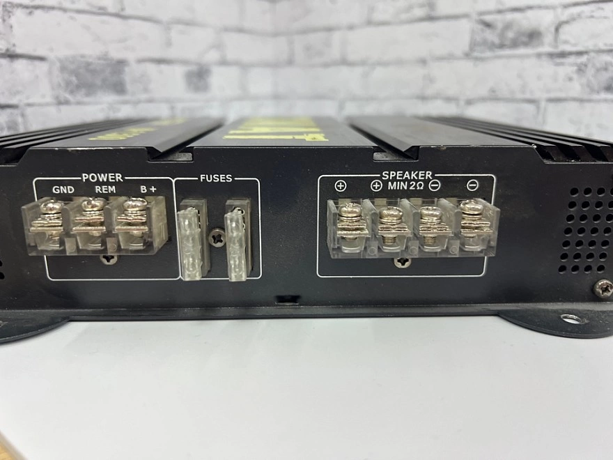 Автоусилитель Swat M-1.500