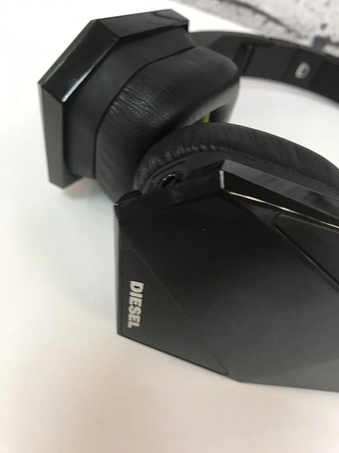 Наушники MONSTER Diesel VEKTR On-Ear