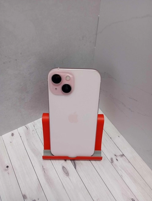 Смартфон iPhone 15 128ГБ