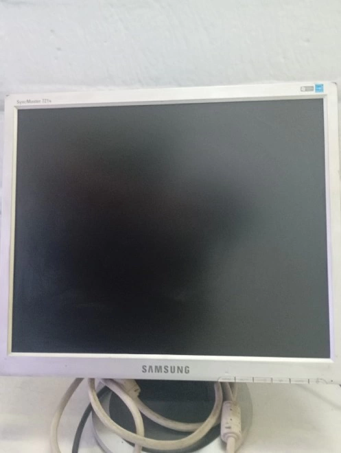 Монитор Samsung Syncmaster 721n