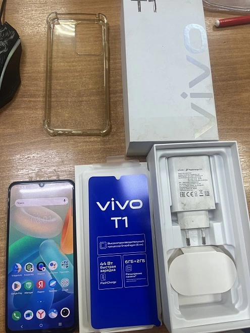 Смартфон Vivo T1 6/128Gb
