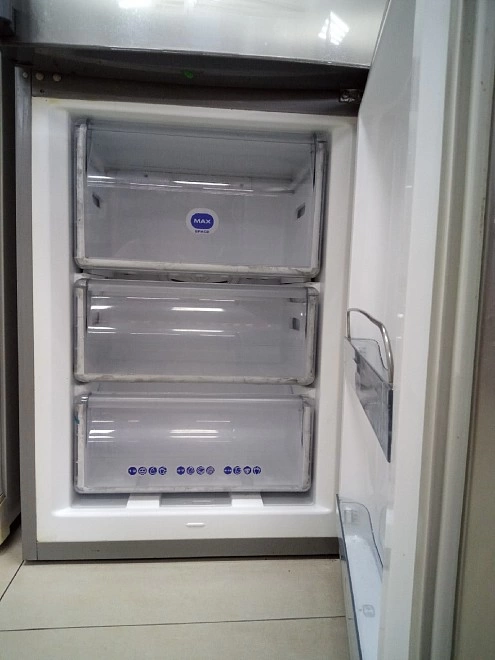 Холодильник Whirlpool ARC 7657 IX
