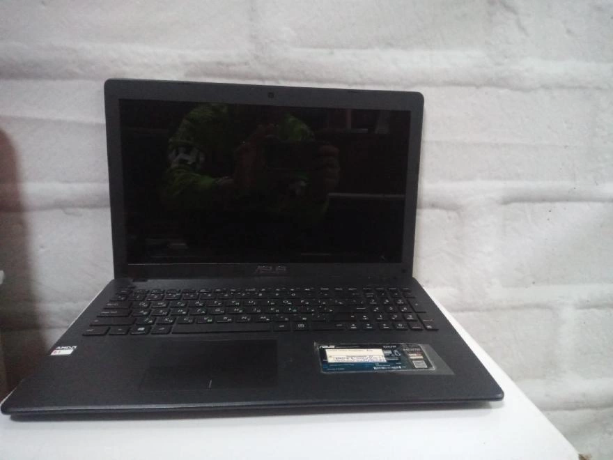 Ноутбук ASUS X552W