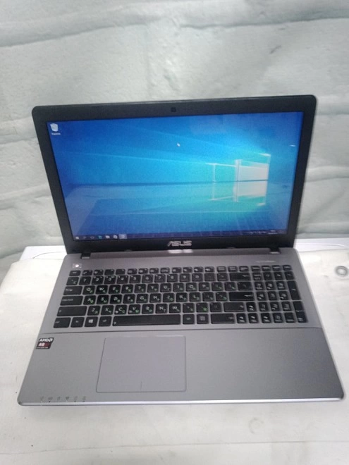 Ноутбук Asus AMD A8-5550M/6Gb750Gb/AMD HD 8670M
