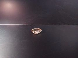 Кольцо золотое с камнями  585 проба 1,61(1,559) гр 16,5 размер