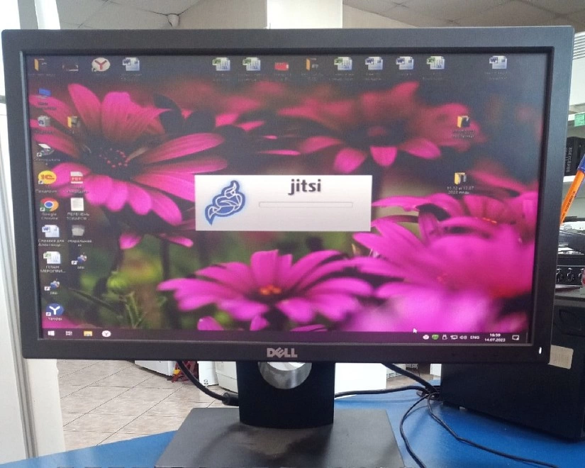 Монитор Dell E2016HV