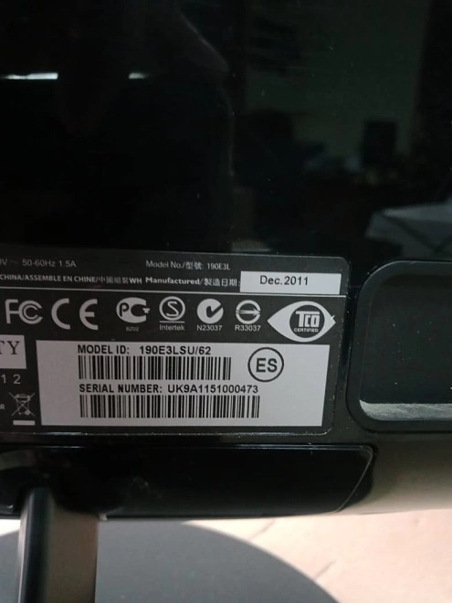 Монитор PHILIPS 190E3L
