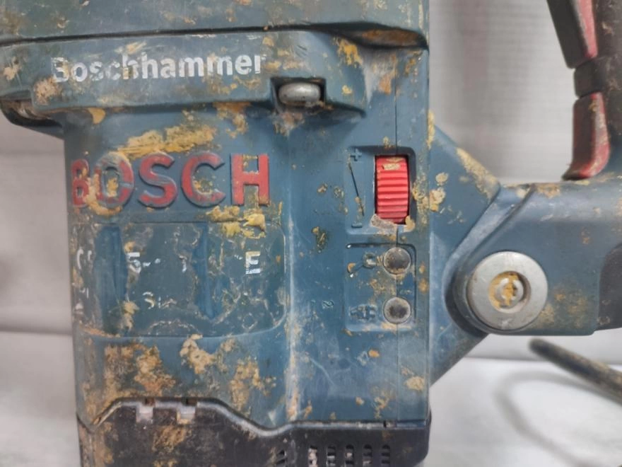 Перфоратор Bosch GBH 5-40 DCE