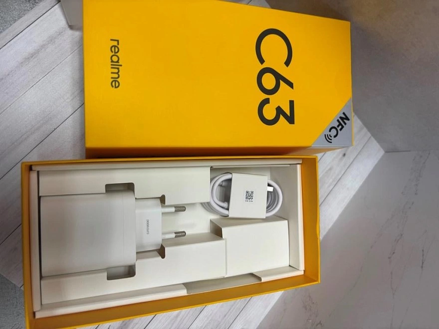 Смартфон Realme C63 256гб