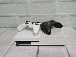 Игровая приставка X-Box One S 1681