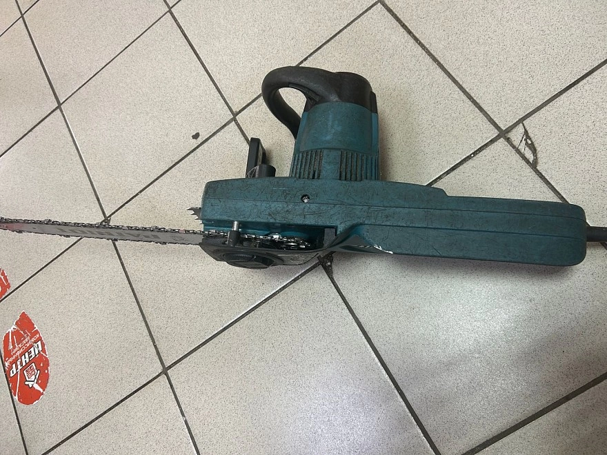 Электропила цепная Makita UC3541A