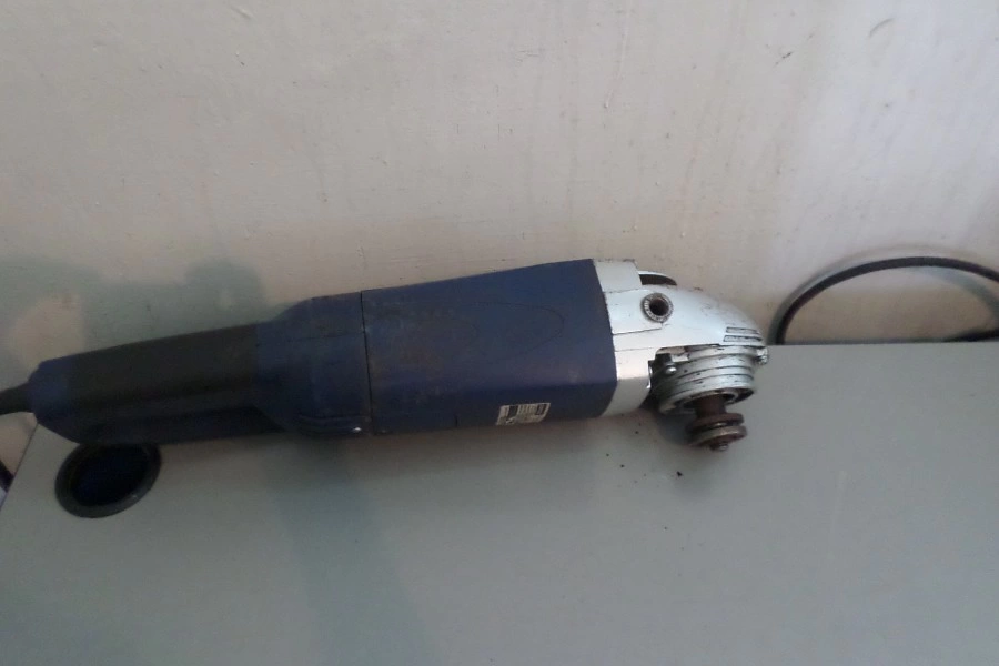 Болгарка OMAX 05523