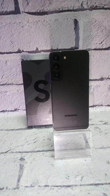 Смартфон Samsung S22