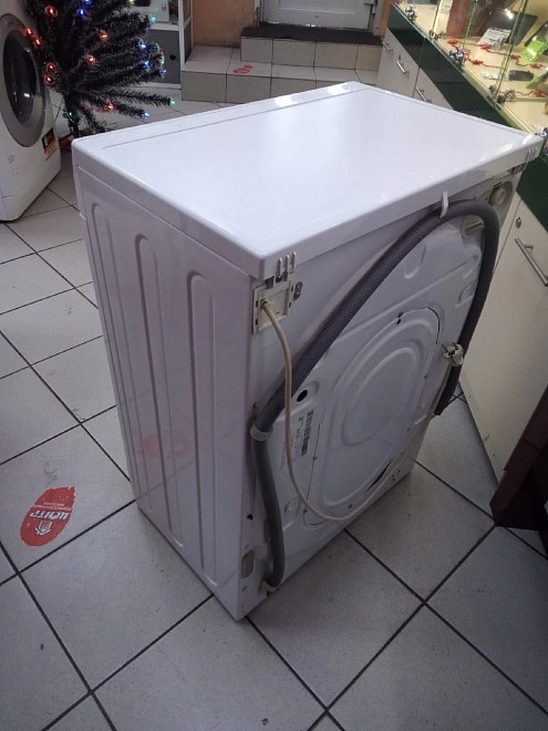 Стиральная машина Hotpoint Ariston RSM 601 W
