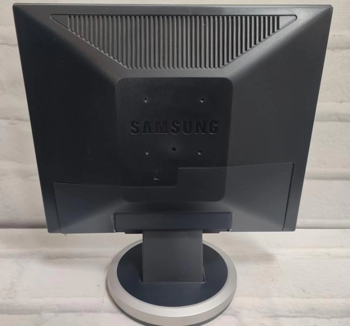 Монитор Samsung 930BF S