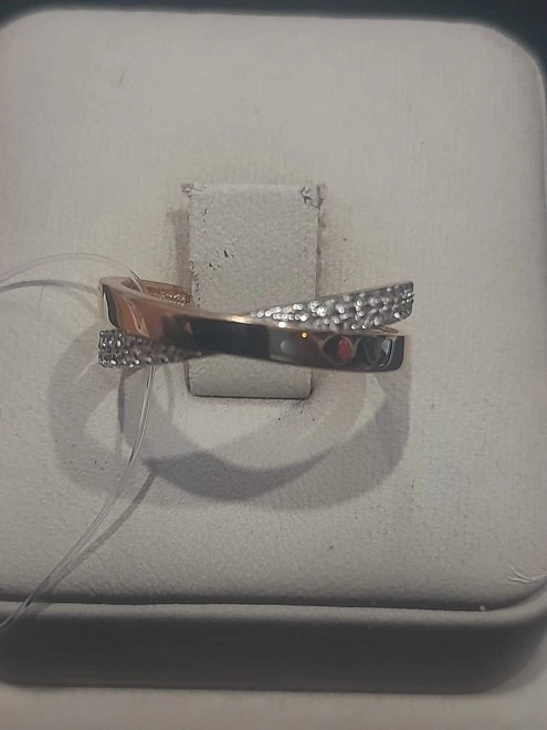 Кольцо золотое с камнями  585пр 17,5р-р 2,29гр ФМ