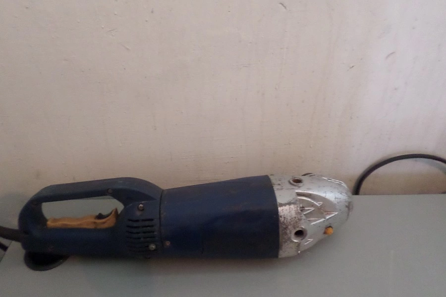 Болгарка OMAX 05523