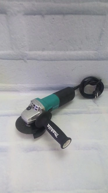 Болгарка Makita 9558NB