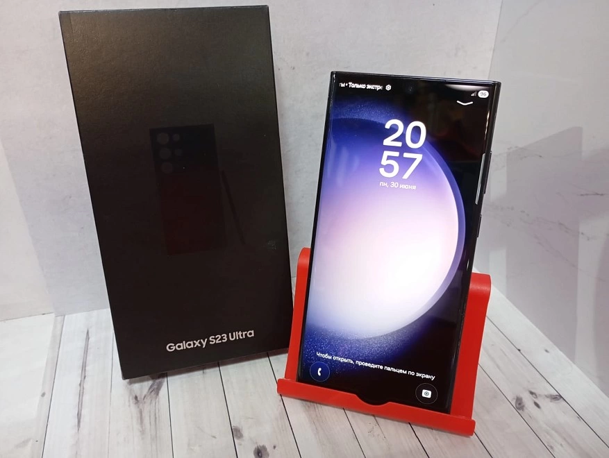 Смартфон Samsung S23 Ultra 12/256