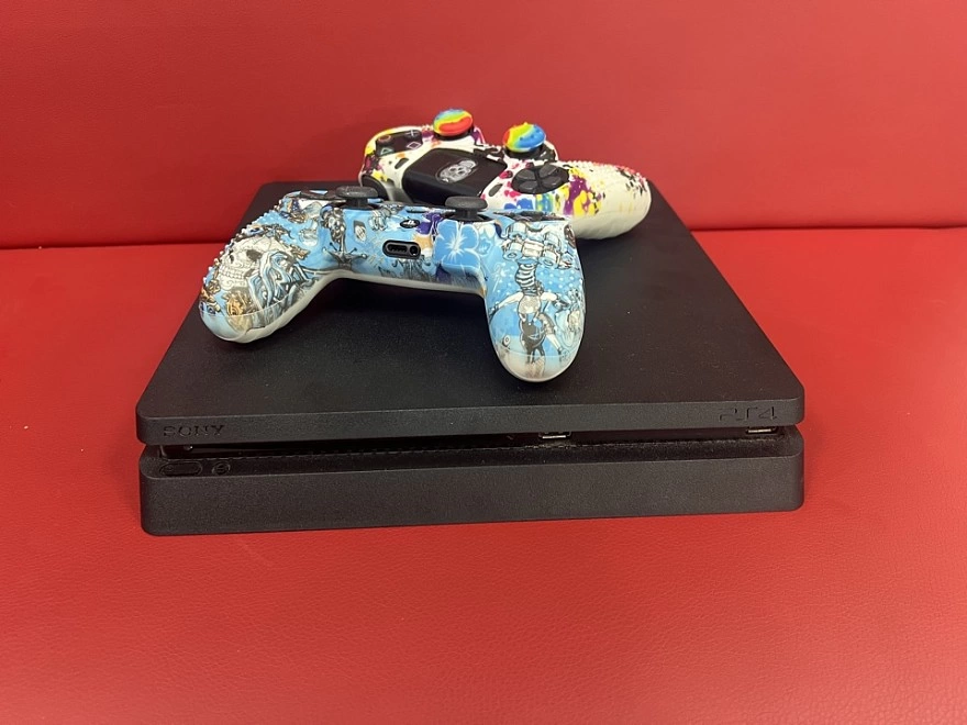 Игровая приставка PS4 Sony PlayStation  4 1TB