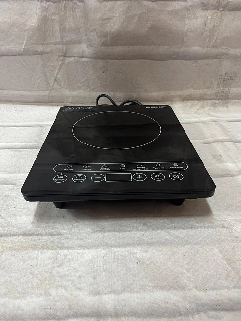 Плита настольная Dexp INS-2000