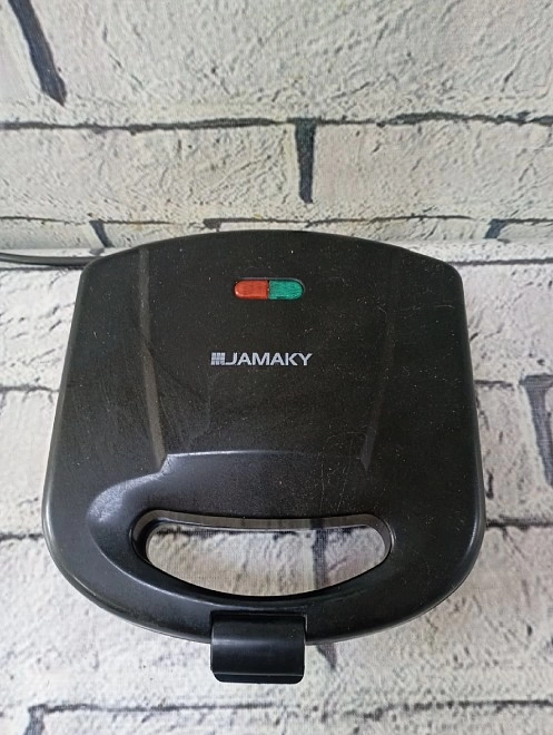 Гриль JAMAKY  JMK2019
