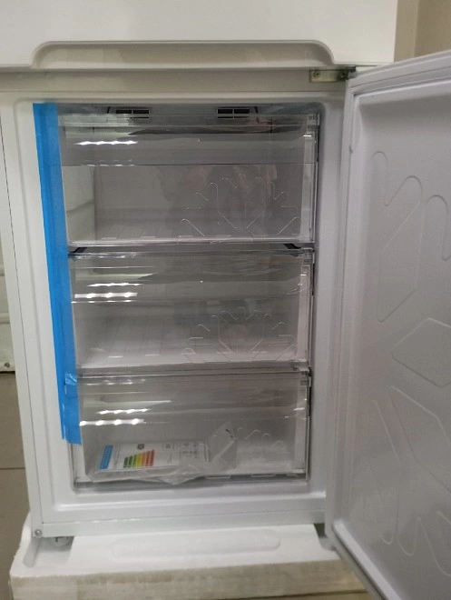 Холодильник Candy CCRN 6200W 	
