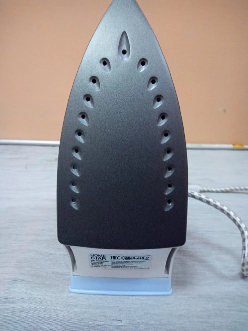 Утюг HomeStar HS-4002A