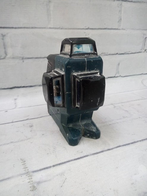 Лазерный невелир Bosch GLL 3-80 P