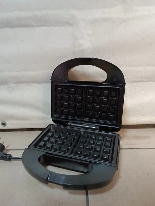 Электровафельница Proliss Pro-843