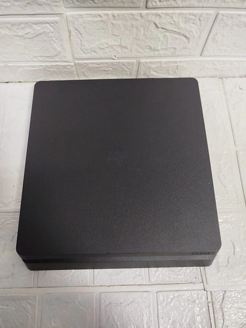 Игровая приставка PS4 PlayStation 4 Slim