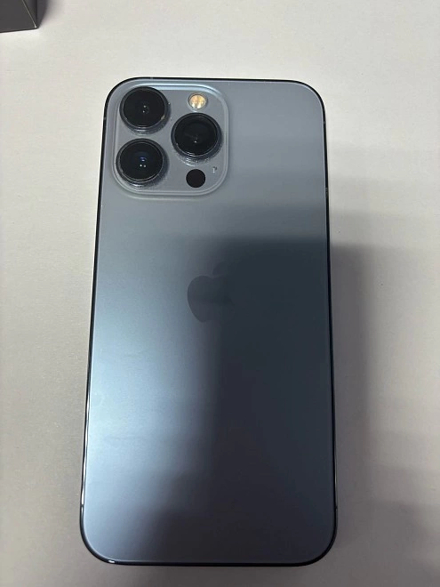 Смартфон Apple  iPhone 13 Pro 128 ГБ