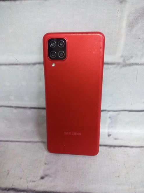 Смартфон Samsung Galaxy A12 4/64 Gb