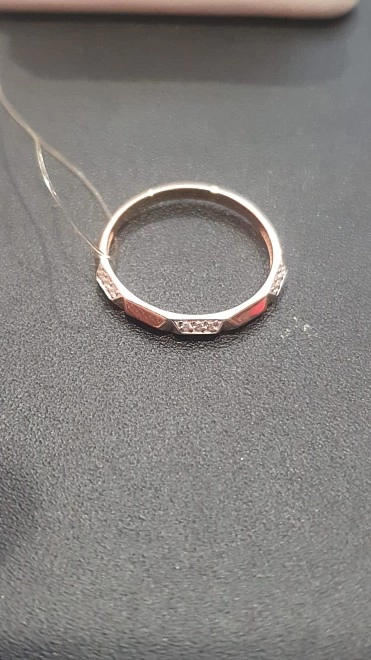 Кольцо золотое с камнями  585пр 18р-р 1,51гр ФМ