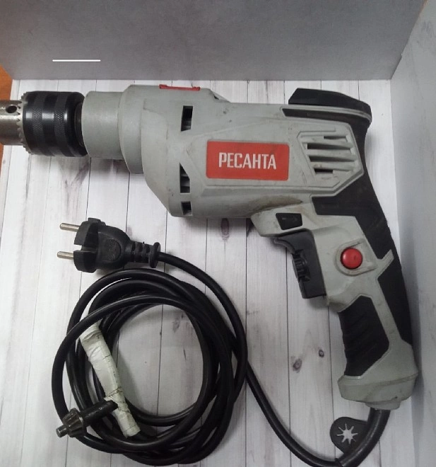 Дрель ударная РЕСАНТА ДУ-15/850
