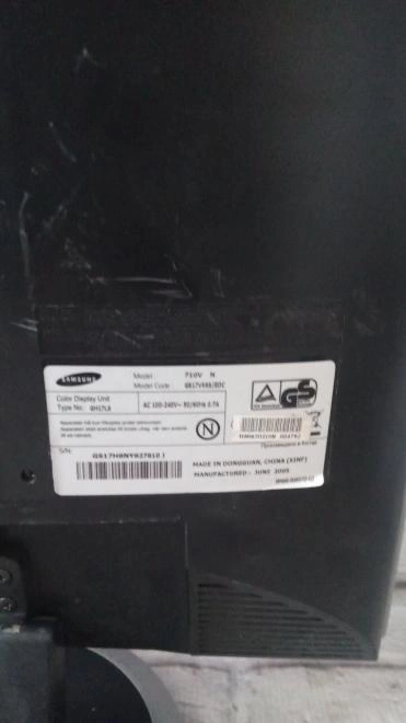 Монитор Samsung 710 V N